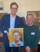 Danmarks bedste portrætmaler anerkendt portrætmaler Peter Bøgelund borgmesterportræt portrættegning Dragør Alex Vanopslagh