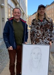 Anerkendt portrætmaler bedste portrætmaler Peter Bøgelund portrætkunst portrætmaling portrættegning Kandis Jesper Dalgaard